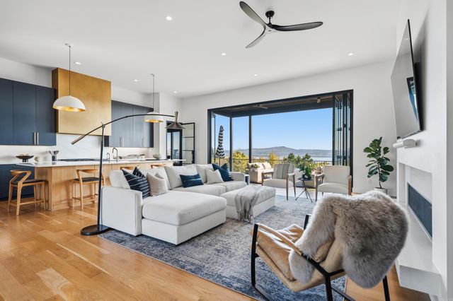 20 Waterview Garden Lane, Roland, AR 72135