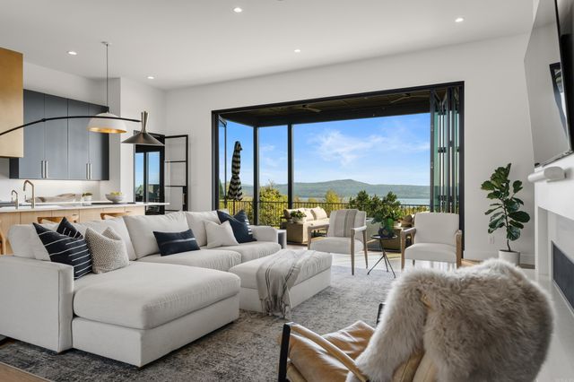 20 Waterview Garden Lane, Roland, AR 72135