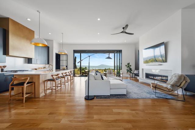 20 Waterview Garden Lane, Roland, AR 72135