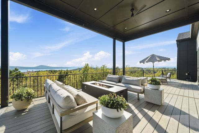 20 Waterview Garden Lane, Roland, AR 72135