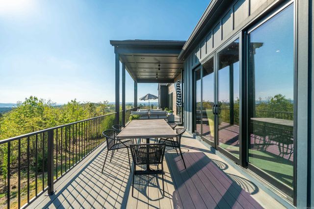 20 Waterview Garden Lane, Roland, AR 72135