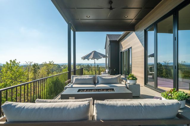 20 Waterview Garden Lane, Roland, AR 72135