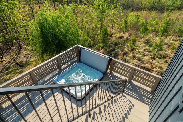 20 Waterview Garden Lane, Roland, AR 72135