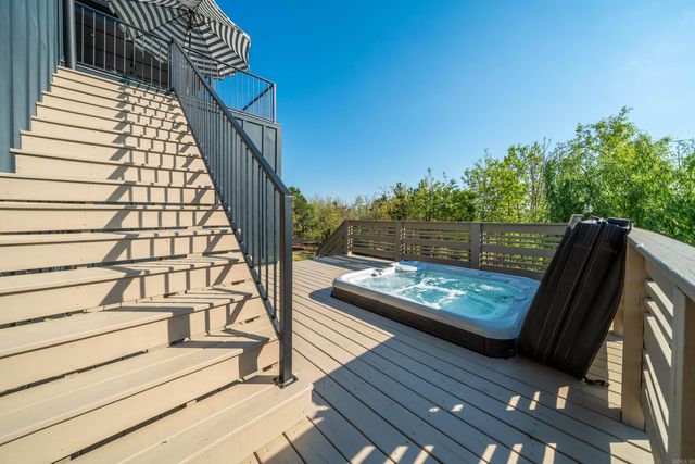 20 Waterview Garden Lane, Roland, AR 72135