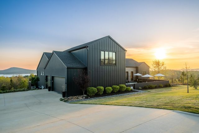 20 Waterview Garden Lane, Roland, AR 72135