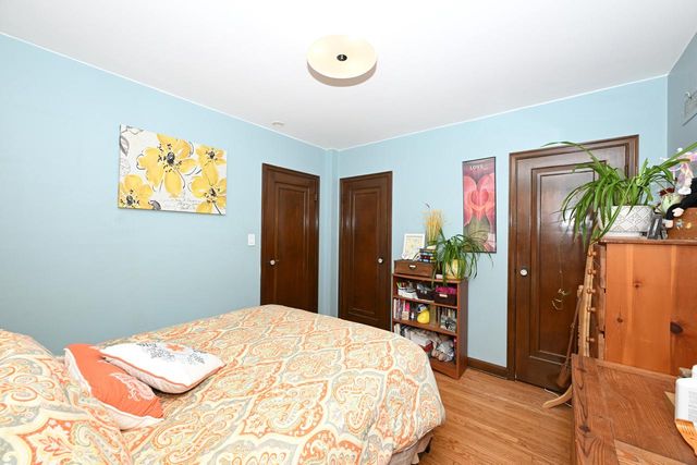 2944 N 70th STREET, Wauwatosa, WI 53210