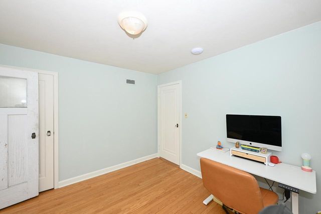 2944 N 70th STREET, Wauwatosa, WI 53210