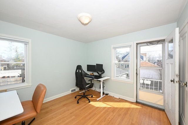 2944 N 70th STREET, Wauwatosa, WI 53210