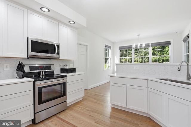 6178 JOHN BARTON PAYNE RD, Marshall, VA 20115
