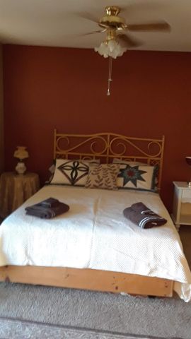 16035 Vandevere Rd, Grass Valley, CA 95949