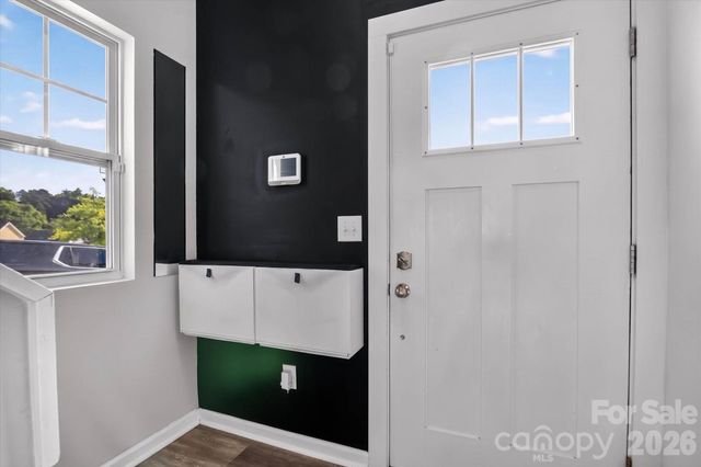 548 Kingsway Circle, Charlotte, NC 28214