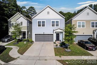 548 Kingsway Circle, Charlotte, NC 28214