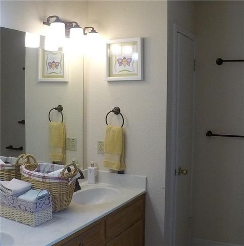 1603 Sylvia LN, Round Rock, TX 78681