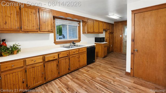18407 Garfield, Redford Charter Township, MI 48240