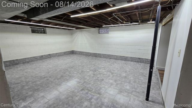 18407 Garfield, Redford Charter Township, MI 48240
