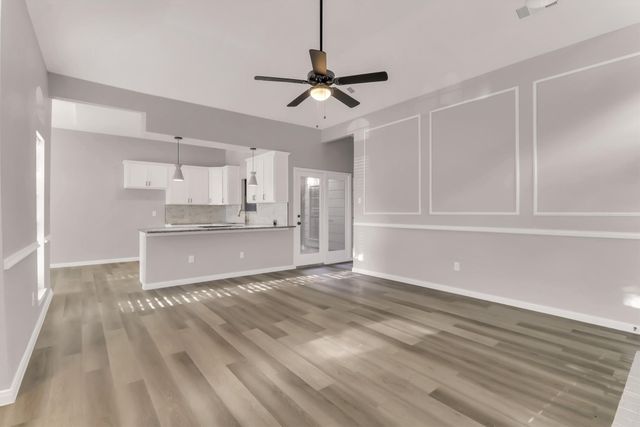 111 Homestead Drive, Lancaster, TX 75146