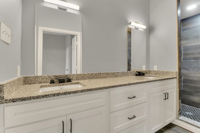 111 Homestead Drive, Lancaster, TX 75146