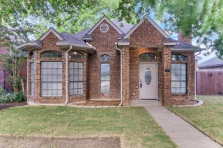 111 Homestead Drive, Lancaster, TX 75146