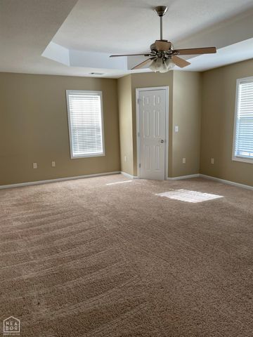 208 Lake Drive, Jonesboro, AR 72405