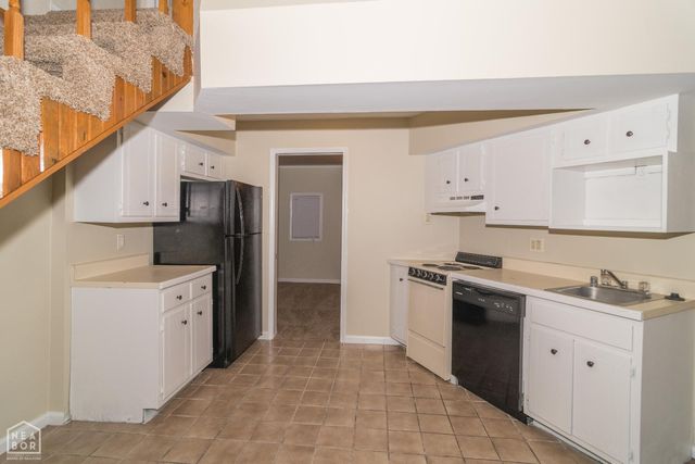 208 Lake Drive, Jonesboro, AR 72405