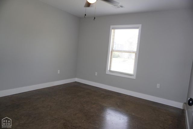 208 Lake Drive, Jonesboro, AR 72405