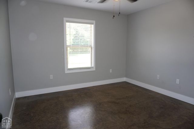 208 Lake Drive, Jonesboro, AR 72405