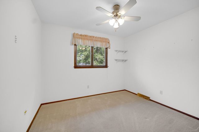 9437 Oriole Drive, Munster, IN 46321