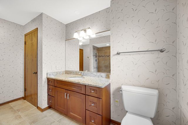 9437 Oriole Drive, Munster, IN 46321