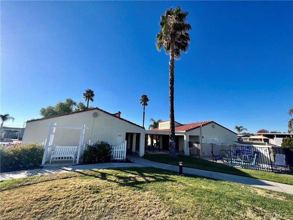 Image 47 of property listing at 1295 S Cawston Avenue 359, Hemet, CA 92545