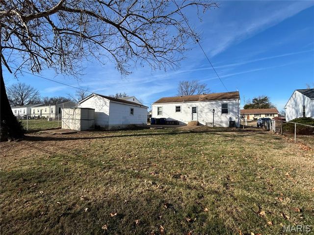 10224 Dandridge Drive, St Louis, MO 63123