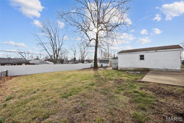 10224 Dandridge Drive, St Louis, MO 63123