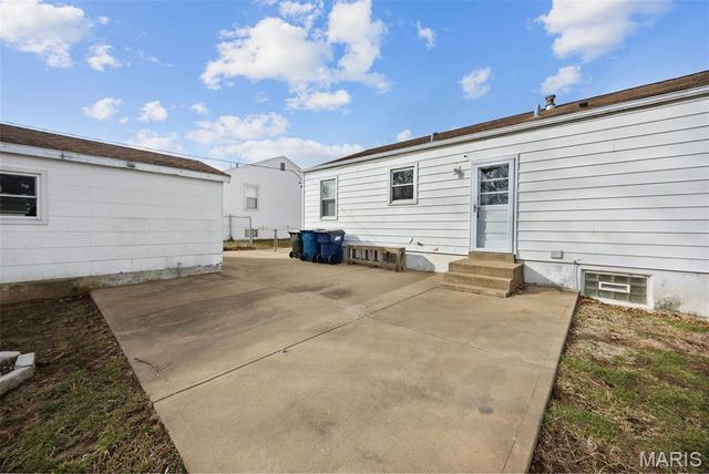 10224 Dandridge Drive, St Louis, MO 63123