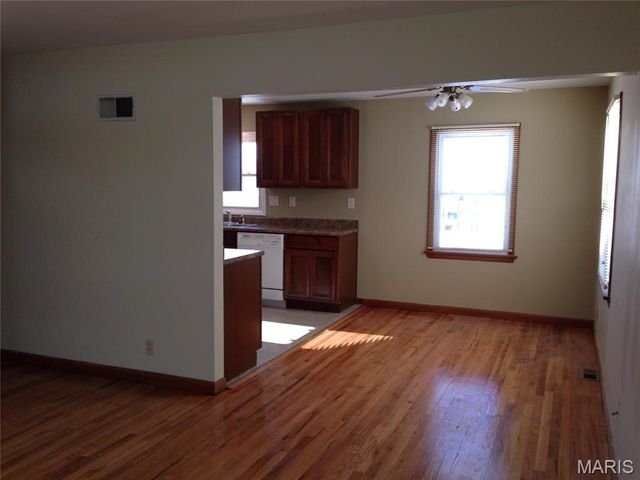 10224 Dandridge Drive, St Louis, MO 63123