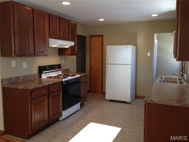 10224 Dandridge Drive, St Louis, MO 63123