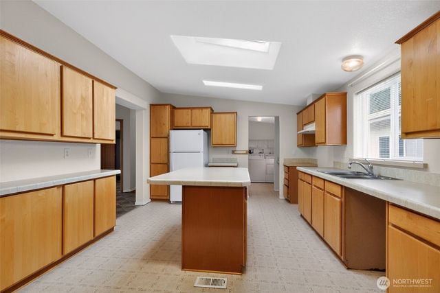 402 Parrish Road, Sequim, WA 98382