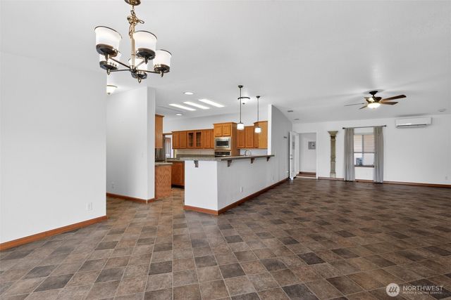 402 Parrish Road, Sequim, WA 98382