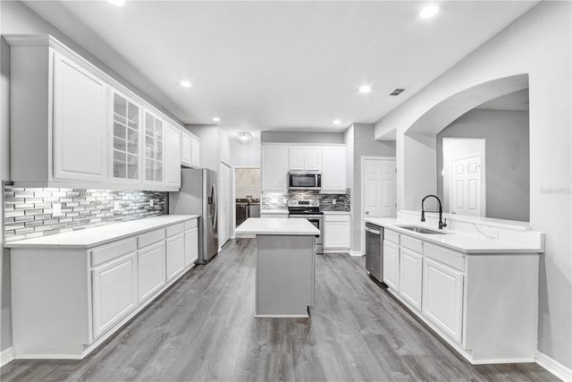 207 LARGOVISTA DRIVE, Oakland, FL 34787