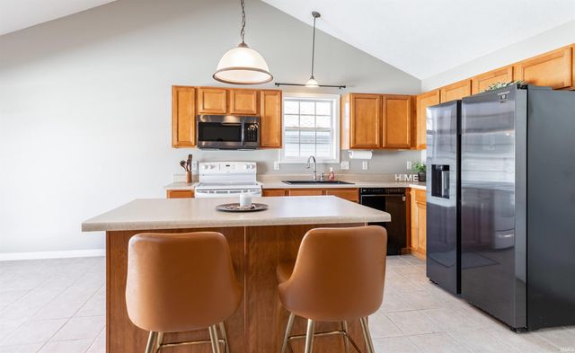 4608 Baywood Court, Evansville, IN 47725