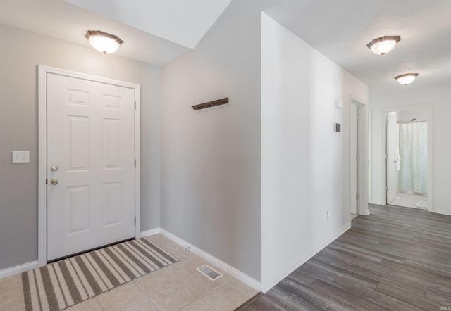 4608 Baywood Court, Evansville, IN 47725