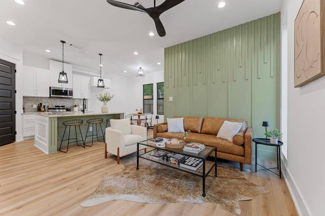 518 Clinton Street A, Conroe, TX 77301