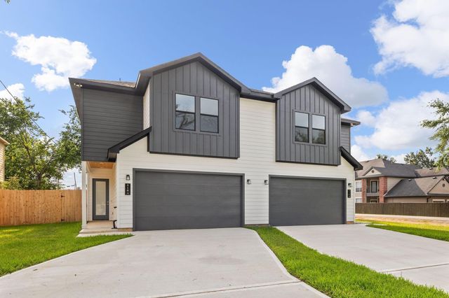 518 Clinton Street A, Conroe, TX 77301