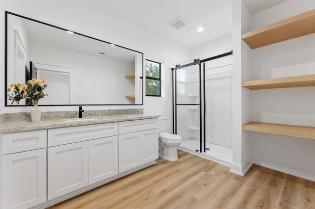 518 Clinton Street A, Conroe, TX 77301