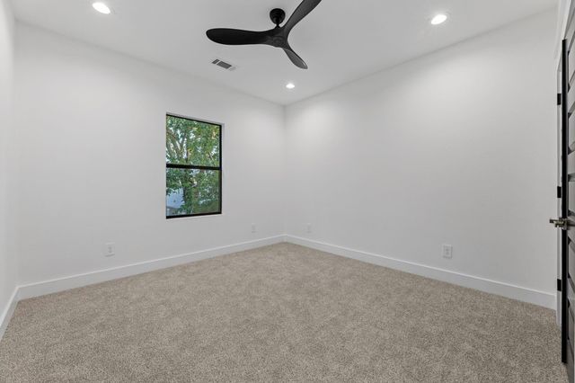 518 Clinton Street A, Conroe, TX 77301