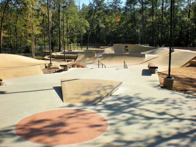 518 Clinton Street A, Conroe, TX 77301