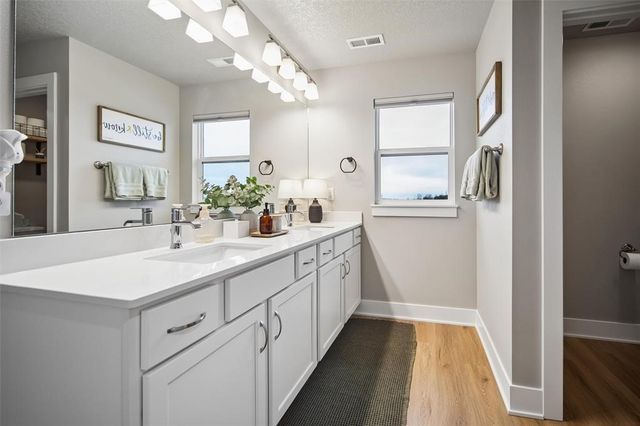 2222 Chan Drive, Adel, IA 50003