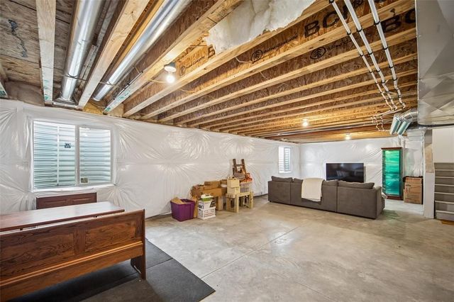 2222 Chan Drive, Adel, IA 50003