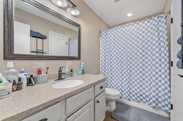 1909 S Shiloh, Wichita, KS 67207