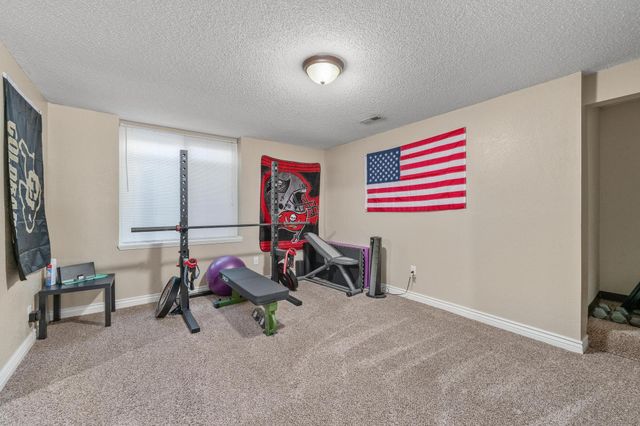 1909 S Shiloh, Wichita, KS 67207