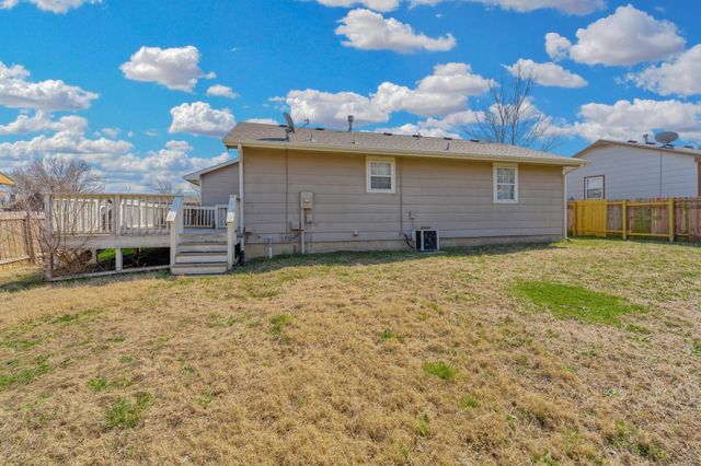 1909 S Shiloh, Wichita, KS 67207