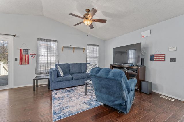 1909 S Shiloh, Wichita, KS 67207